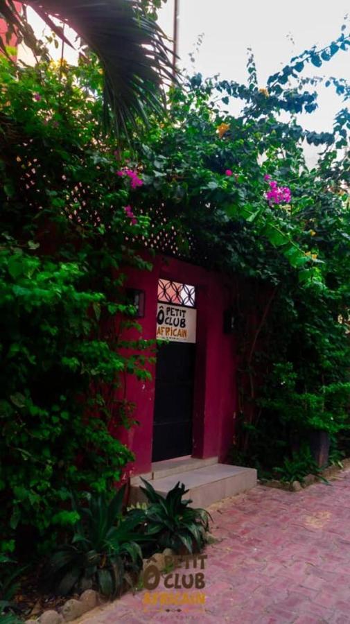 O Petit Club Africain Dakar Acomodação com café da manhã Exterior foto